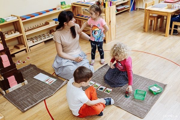 Rolul profesorului în metodologia Montessori